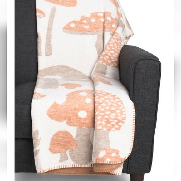 Made in Portugal Mushroom Soft Cozy Throw Blanket 51" x 67" - Picture 1 of 4
